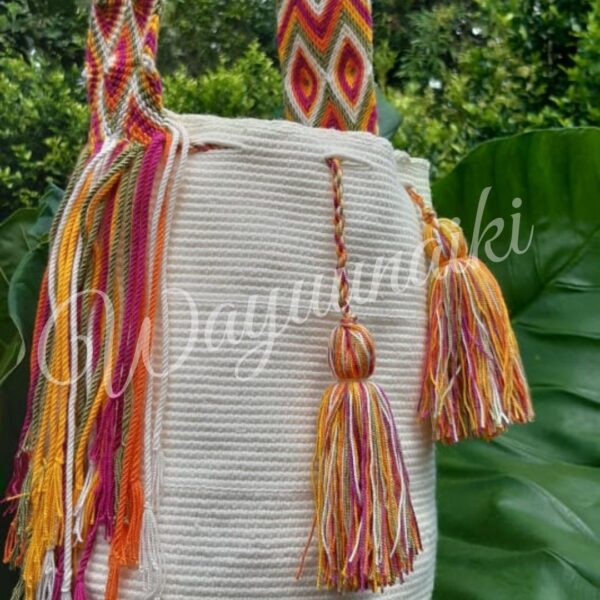 Mochila Wayuú Unicolor - Imagen 7